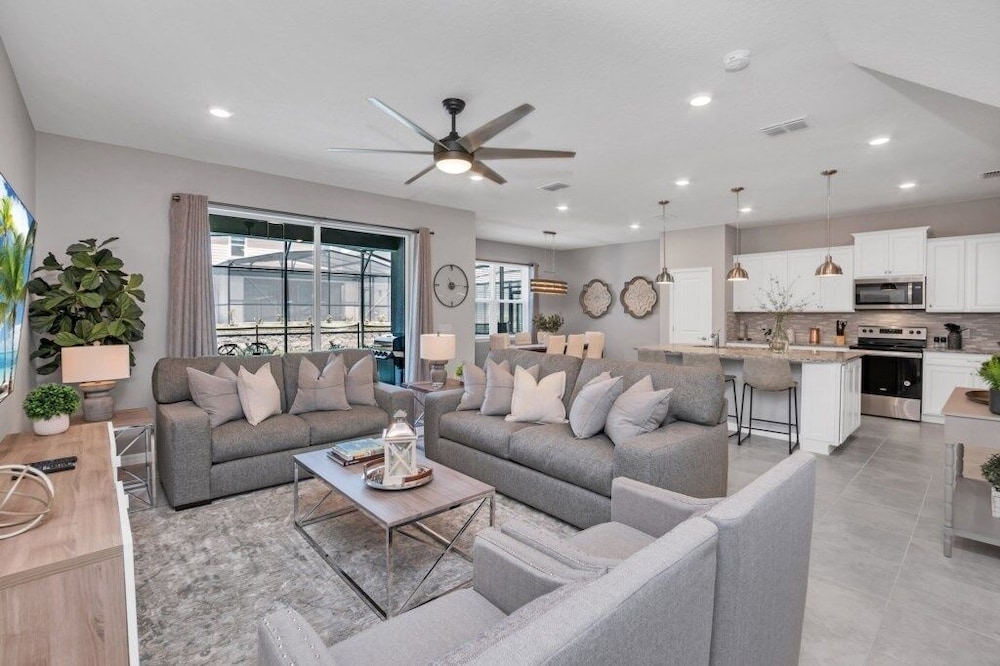 5 Bed With Fantastic Game Room In Fun Resort 5 Bedroom Townhouse by RedAwning - photo 18