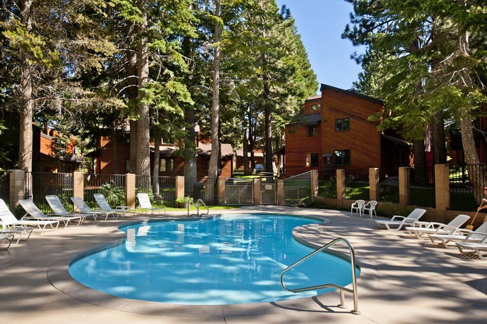 Mammoth Slopes Lodging - photo 20