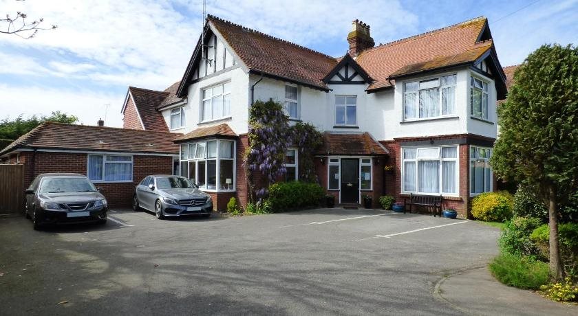 Kenmore Guest House — 4-Star Luxury Hotel in Littlehampton, United Kingdom