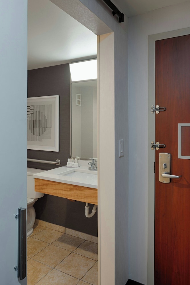 Courtyard by Marriott Springfield Downtown - photo 22
