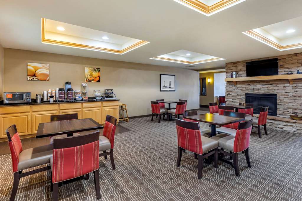 Comfort Inn Evansville Casper - photo 37