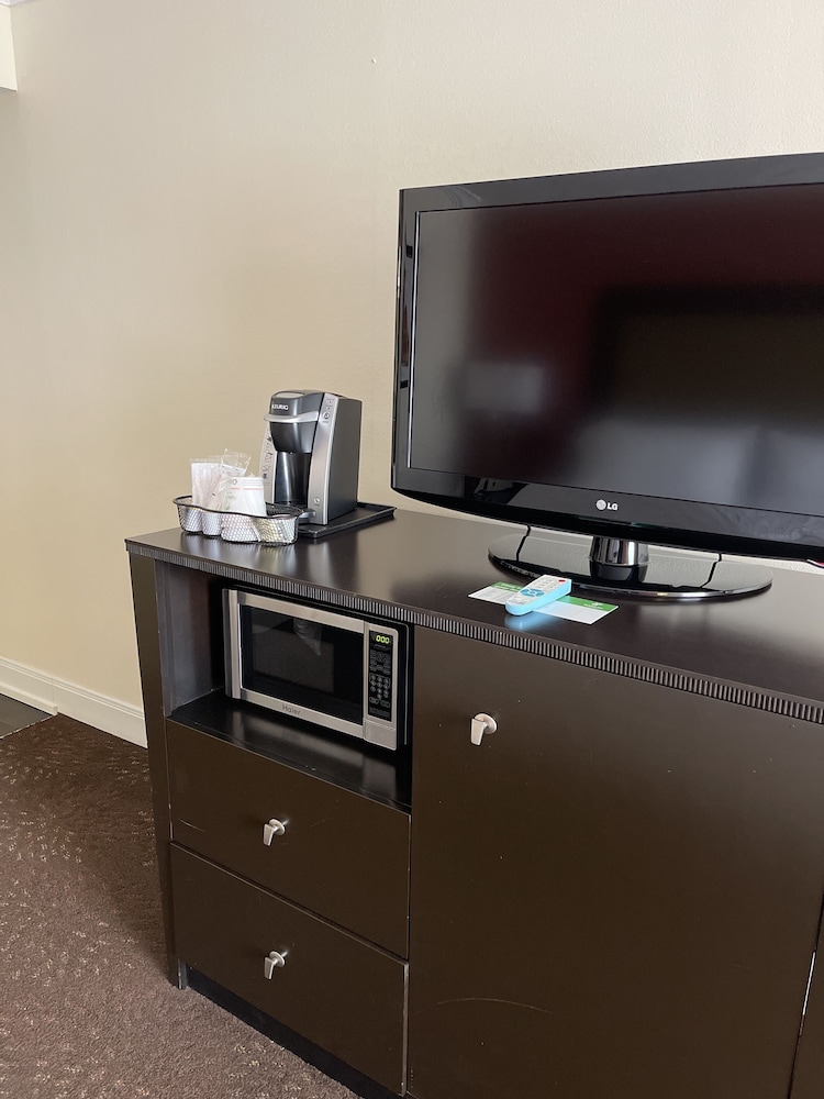 Holiday Inn Tyler Conference Center by IHG - photo 14
