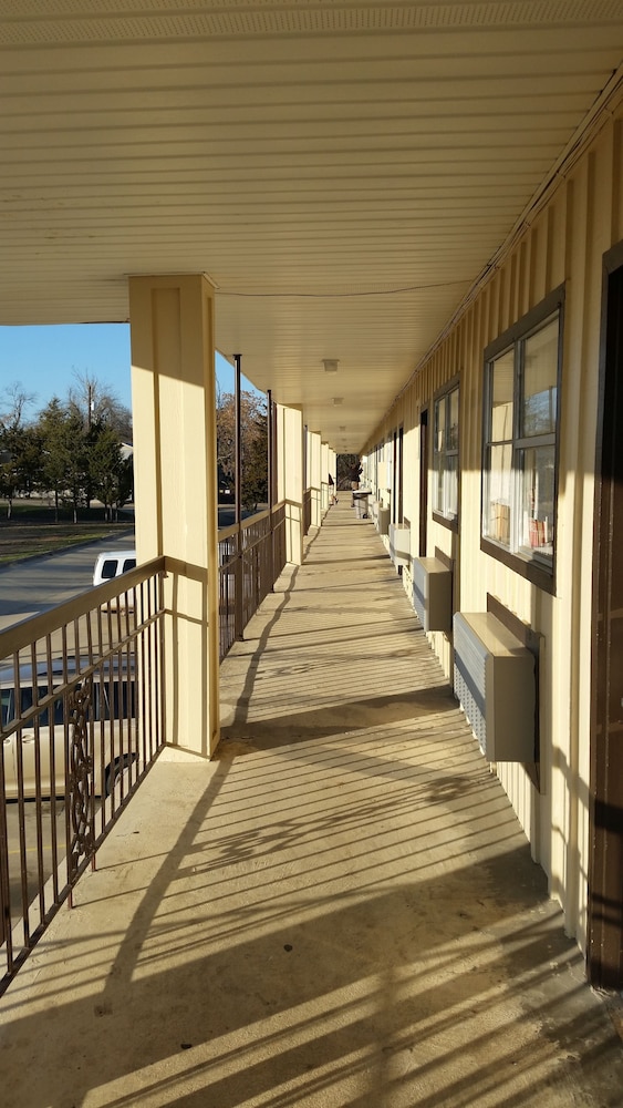 King&Apos;S Inn Motel - photo 29