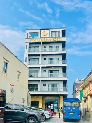 Hotel Vươn Ra Biển Lớn in Ha Tinh, Vietnam