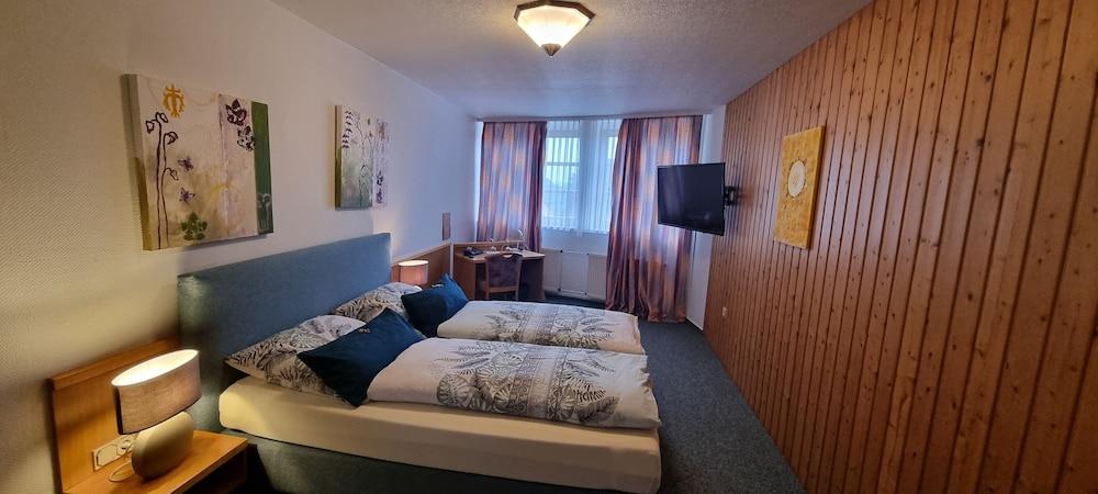 Hotel Alt Oesselse — Laatzen — photo 2