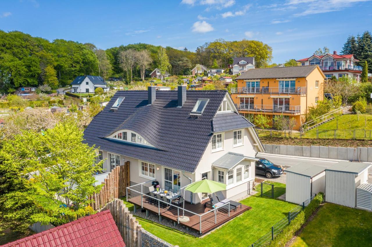 Ferienhaus Seeblick — 4-Star Luxury Hotel in Ostseebad Binz, Germany