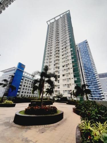 Avida Riala IT Park facing mountain area AR1512T4 — 5-Star Luxury Hotel in Cebu City, Philippines