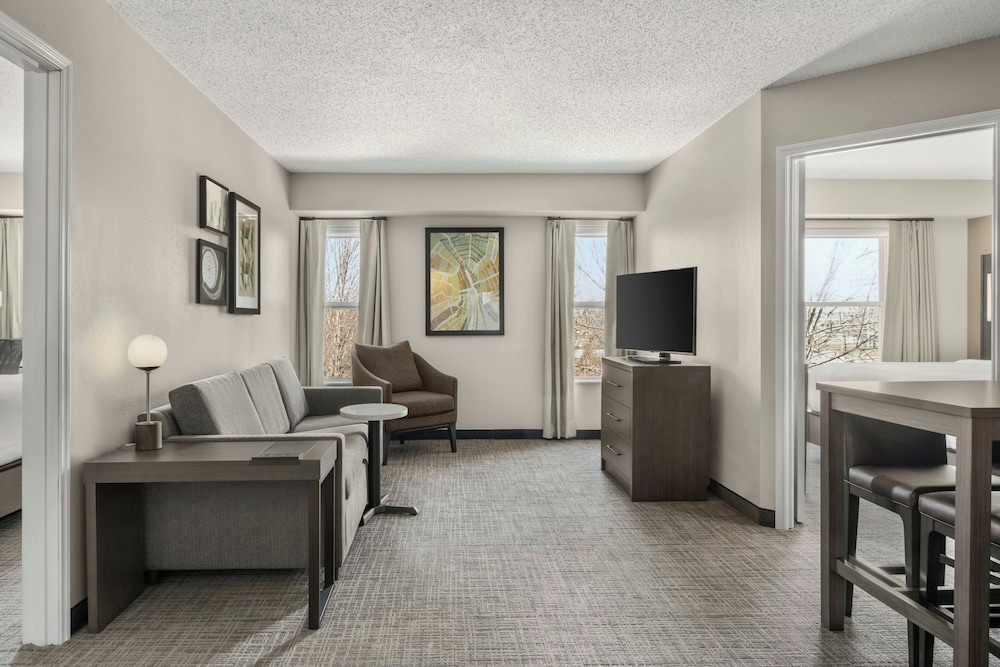 Residence Inn by Marriott Davenport - photo 10