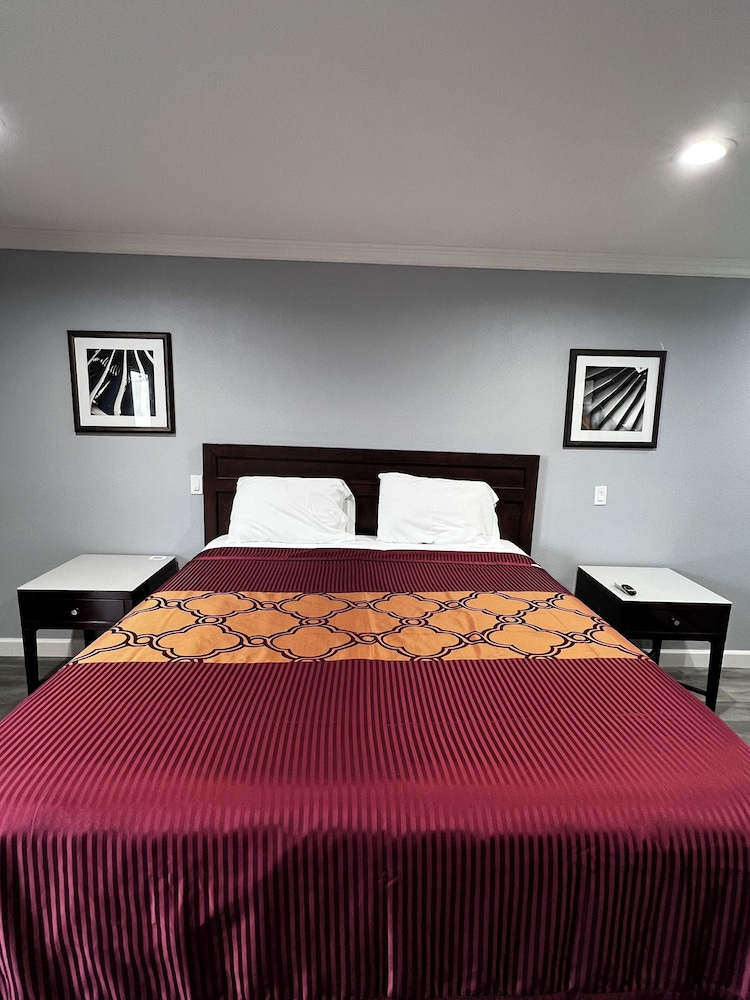 Aqua Inn Motel - photo 10