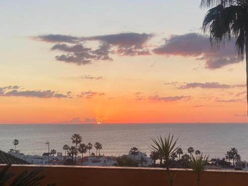 3 Bedroom apartment with beautiful sea views — 4-Star Luxury Hotel in Manilva, Spain