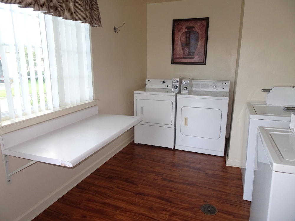 Affordable Corporate Suites of Overland Drive - photo 66