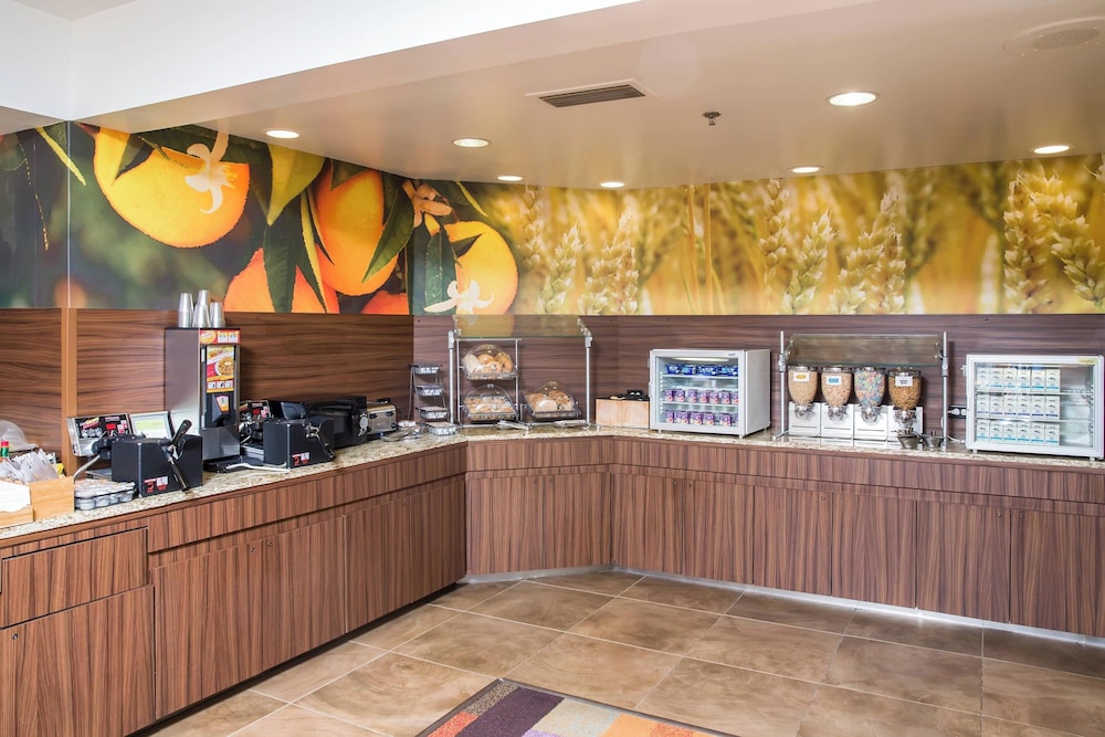 Fairfield Inn & Suites Jacksonville Airport - photo 26