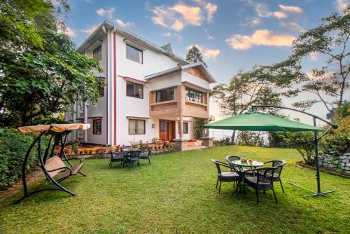 Arya Treetops And Tea Trails by VEO Part of StayVista — 4-Star Luxury Hotel in Darjiling, India