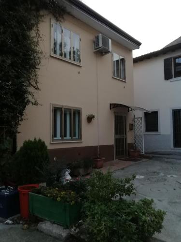 Alloggio Verona Est S. Pietro — hotel in Lavagno