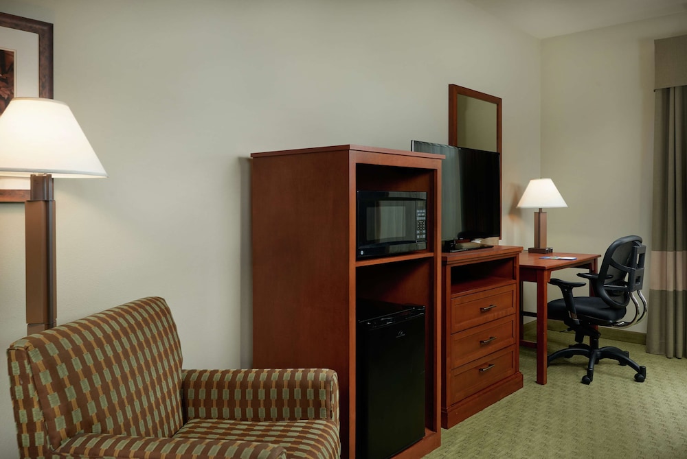 Hampton Inn & Suites Salem OR - photo 12
