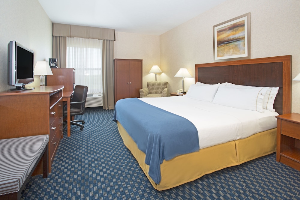 Abilene Inn & Suites - photo 14