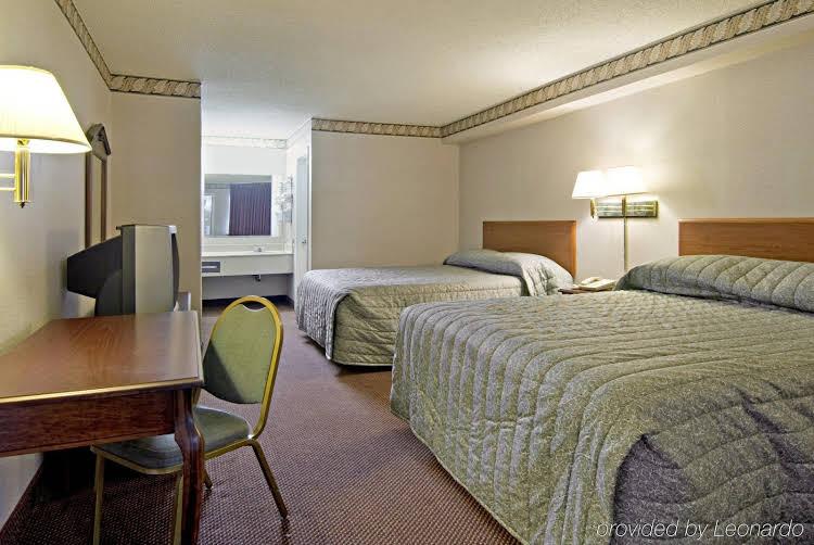 Americas Best Value Inn Jonesboro - photo 7