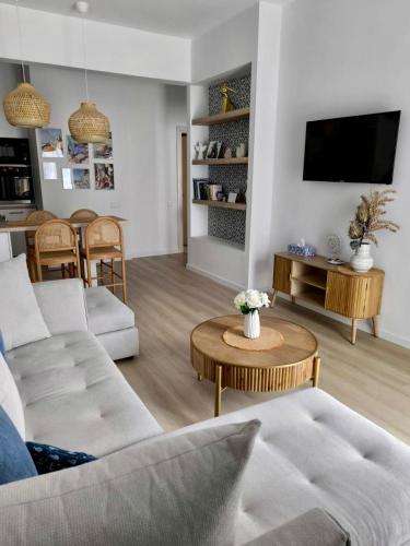 Sunrise Condo — 4-Star Luxury Hotel in Chalkida, Greece