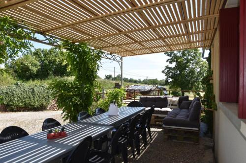 Les Carbonniers - last minute hotel in Unknown City