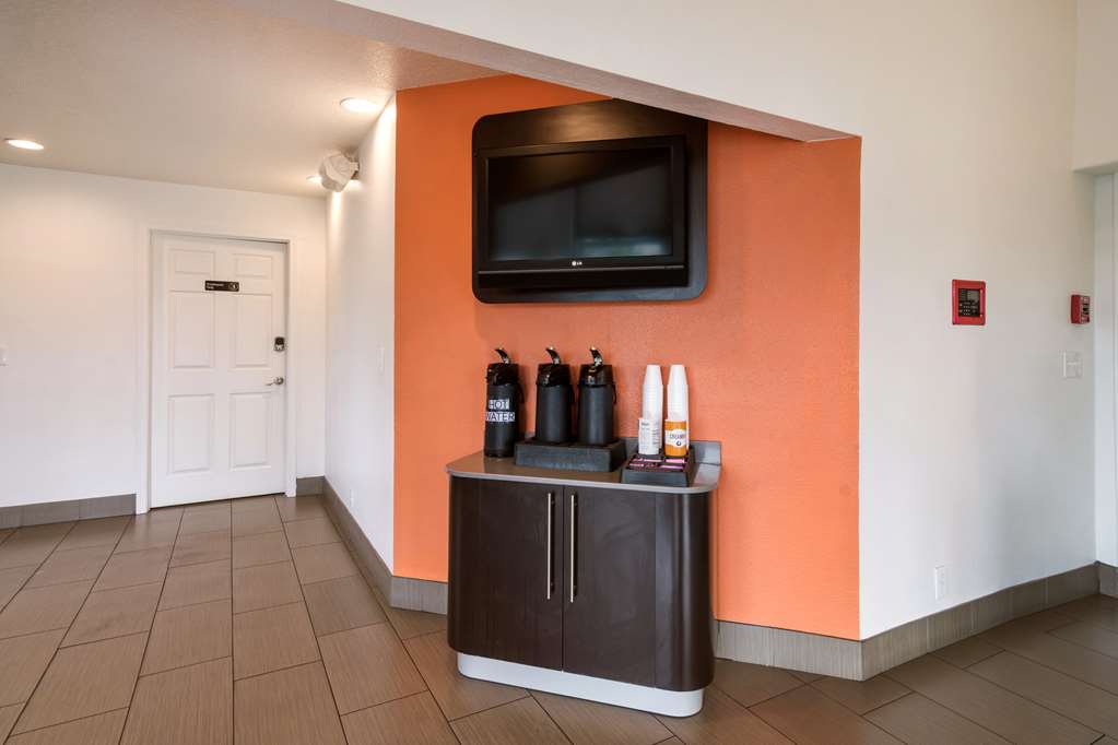 Motel 6 Vancouver WA - photo 28
