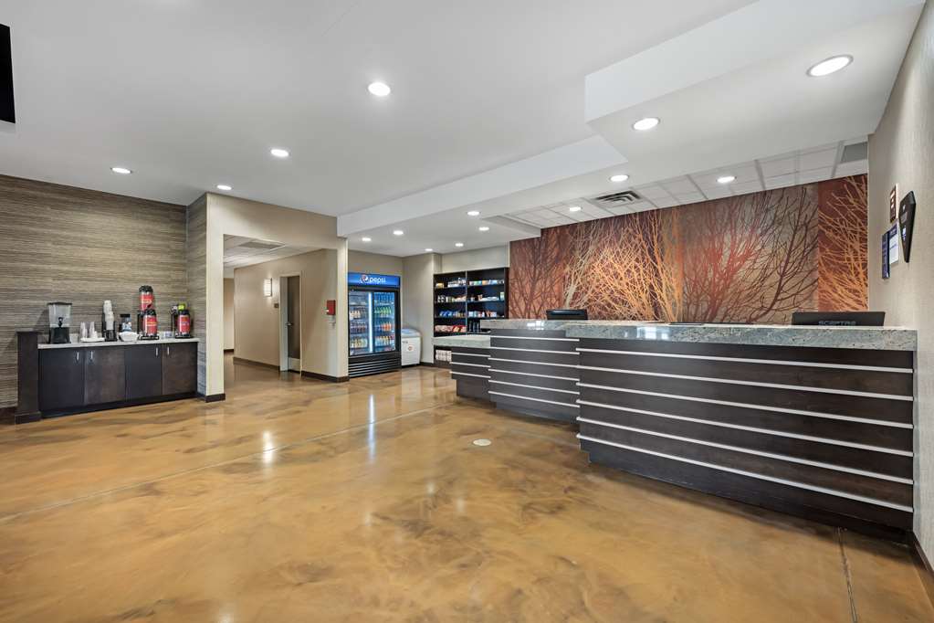 Best Western Plus Lakeview Hotel - photo 42