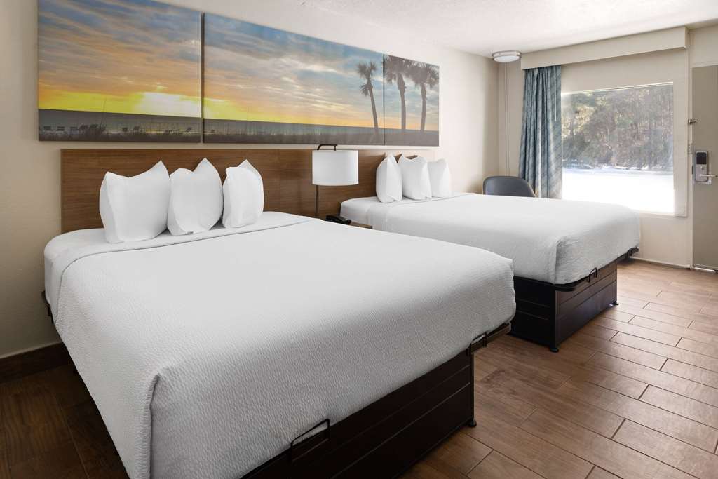Days Inn by Wyndham Hardeeville Near Hilton Head - photo 18