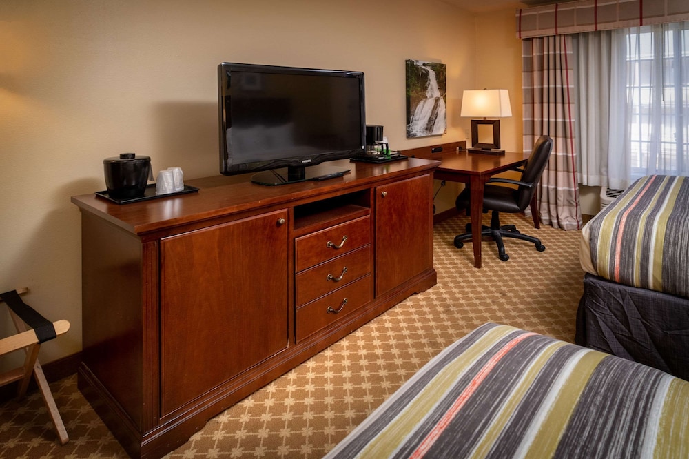 Country Inn & Suites by Radisson Charleston South WV - photo 11