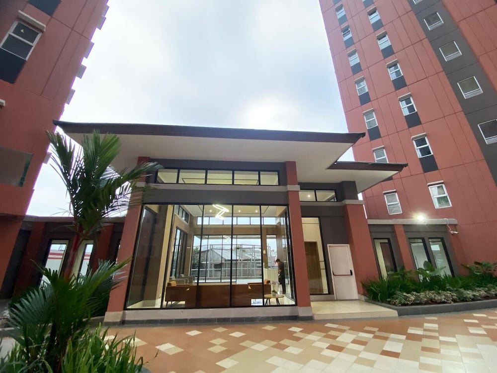 Shero Transpark Bekasi in Bekasi, Indonesia