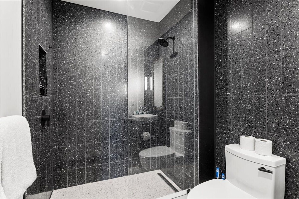 Austin Condo Hotel - photo 800