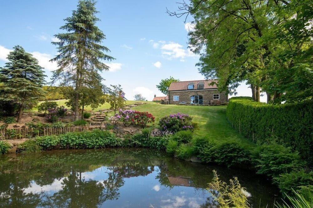 Host Stay Millfield Cottage Middlesbrough