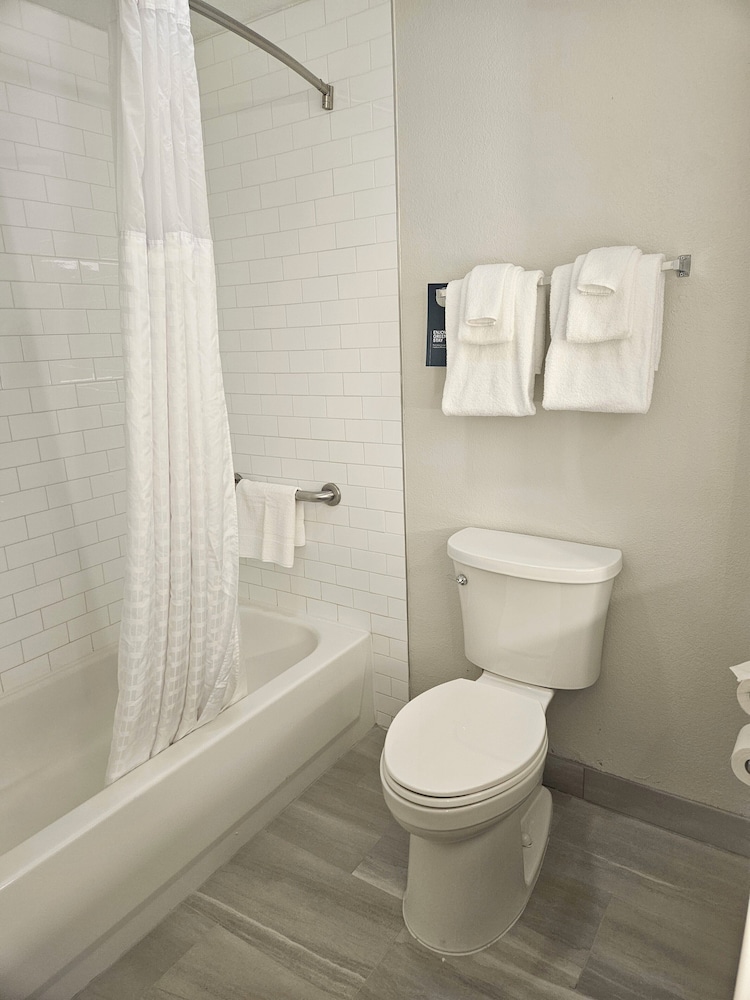 Holiday Inn Express Clermont Se West Orlando - photo 24
