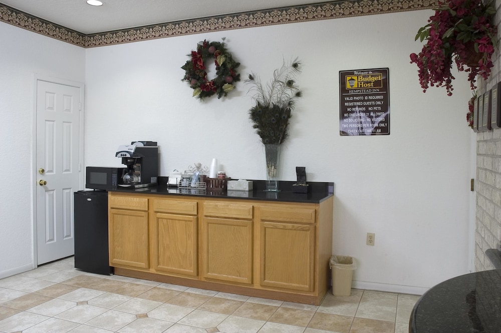 Budget Host Hempstead Inn - photo 24