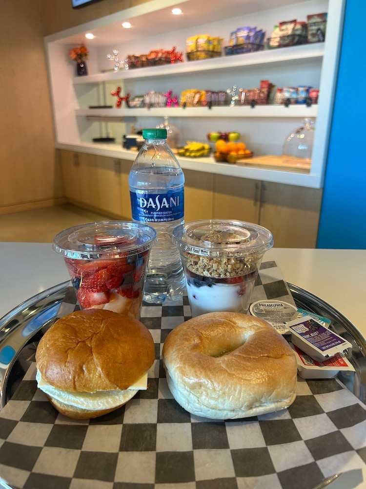 Aloft Framingham - photo 18