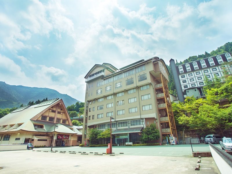 Hotel Hikyonoyu - carbon neutral hotel in Miyoshi