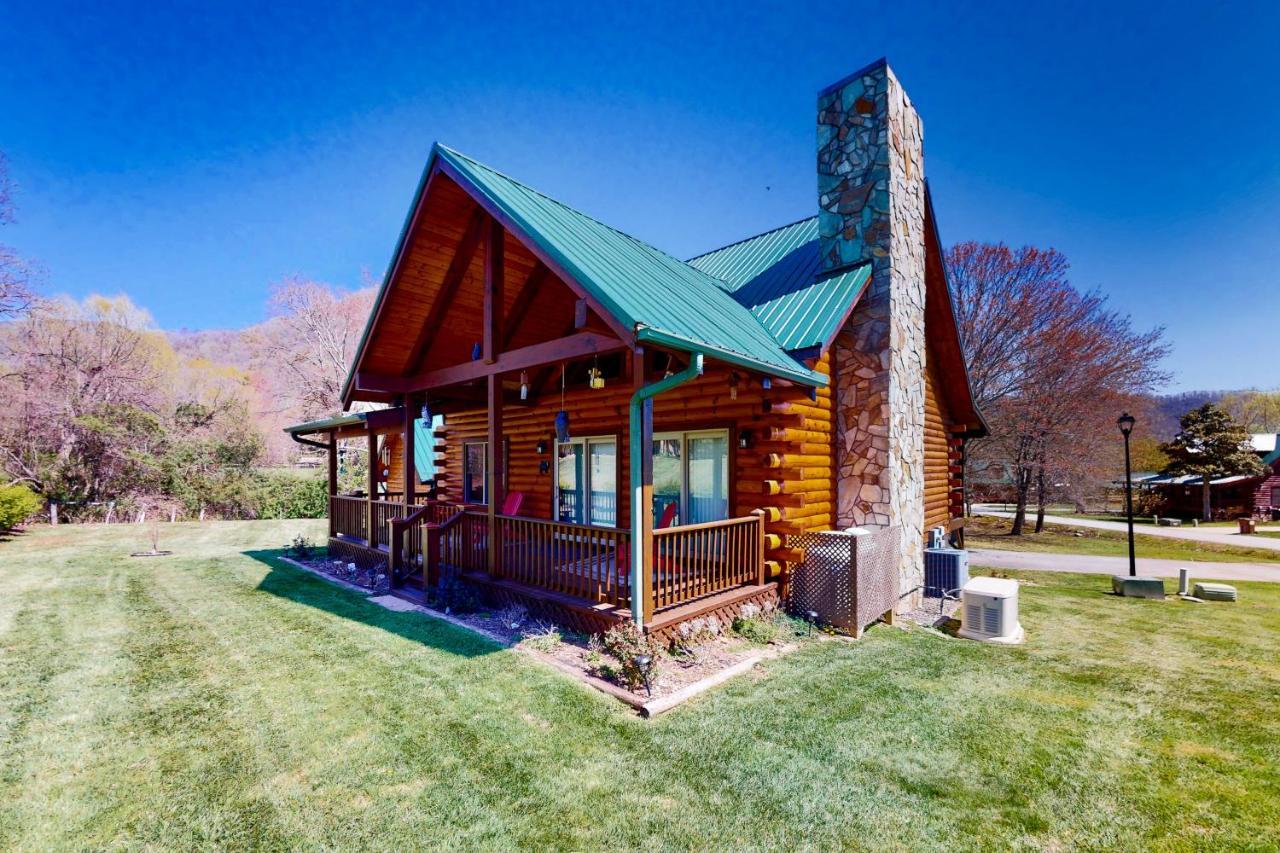 The Mountain Haven - last minute hotel in Maggie Valley
