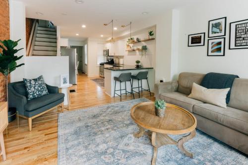 Getaway on Grant heart of Downtown with parking in Lancaster, United States
