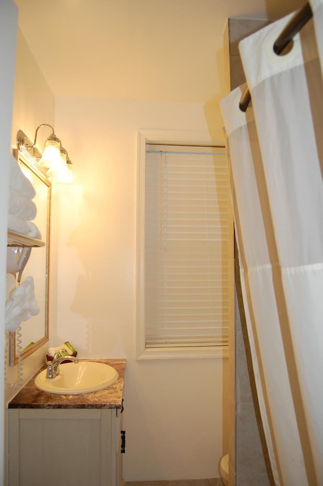 District Hotel - photo 25