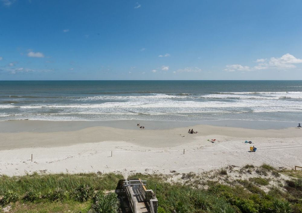 Palm House 3A 3 Bedroom 2 Bath Oceanfront Paradise — 4-Star Luxury Hotel in New Smyrna Beach, United States