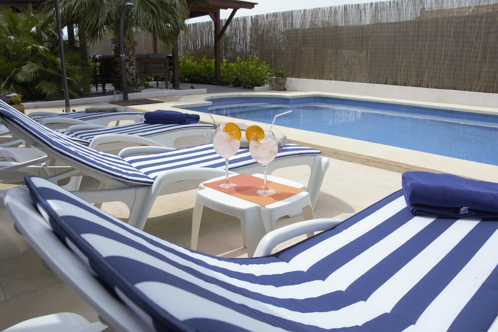 Hotel Vista Al Sol — Paterna