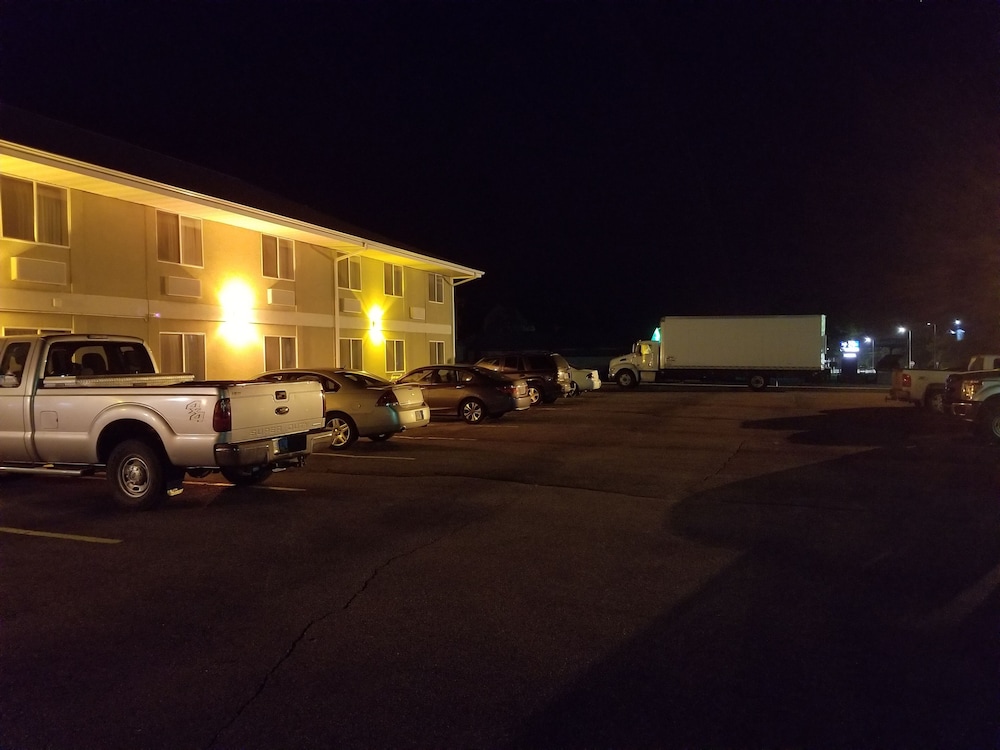 Bilmar Inn & Suites Dell Rapids Near Sioux Falls - photo 176