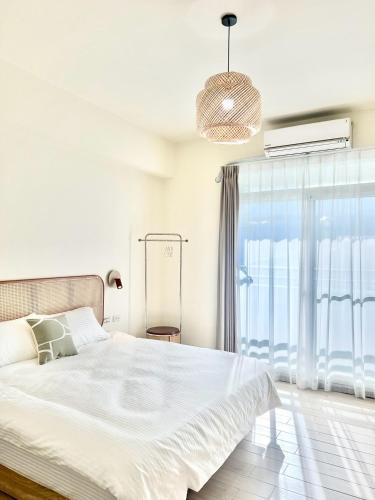 Bird Walking in Unknown City, Republic of China Taiwan