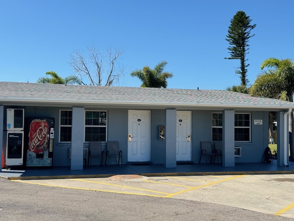 American Inn Punta Gorda - photo 18