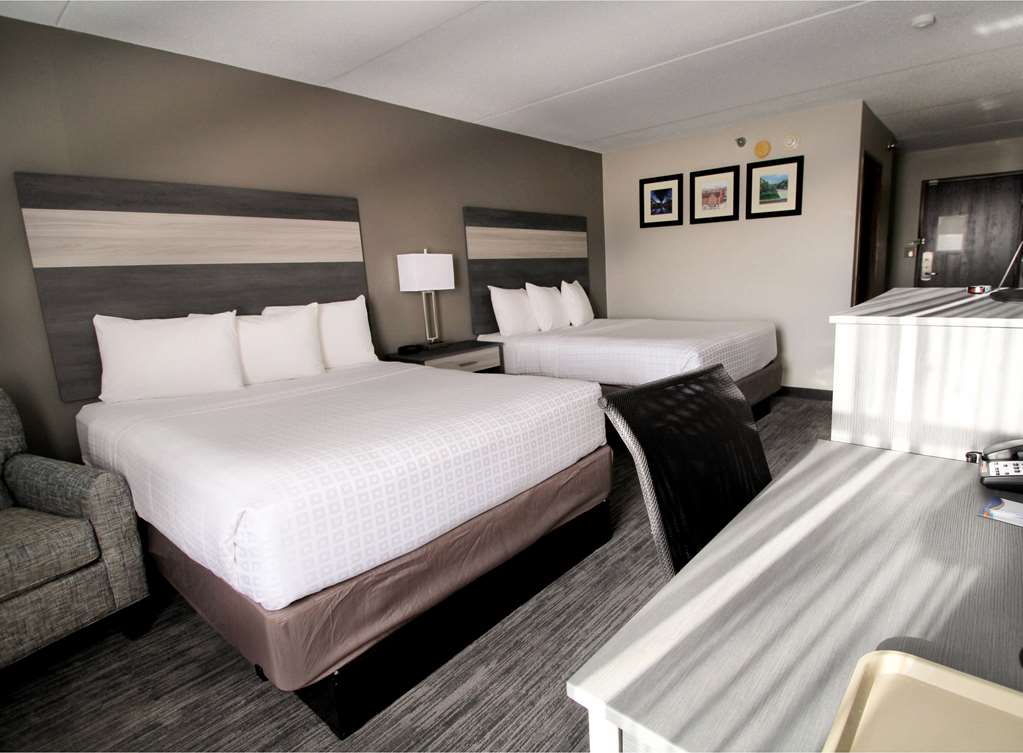 Baymont Inn & Suites by Wyndham Lafayette Purdue Area - photo 12