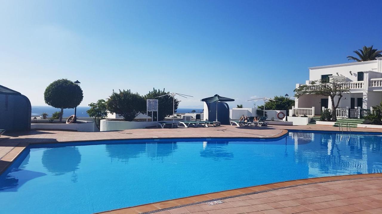 Bungalow Naïla — 4-Star Luxury Hotel in Puerto Del Carmen, Spain