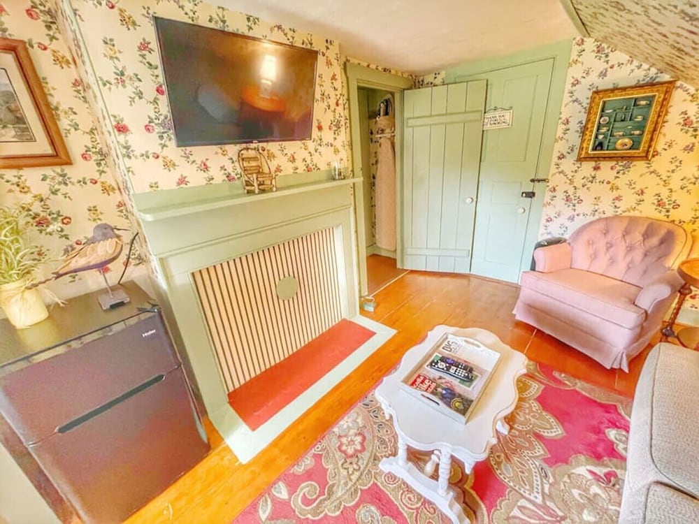Open Hearth Inn - photo 23