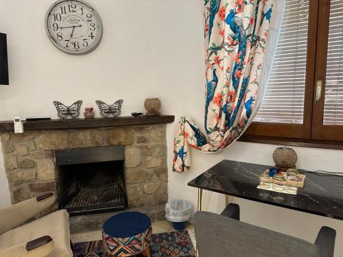 Hidden Garden Haven for 7 People — hotel in Vallromanes