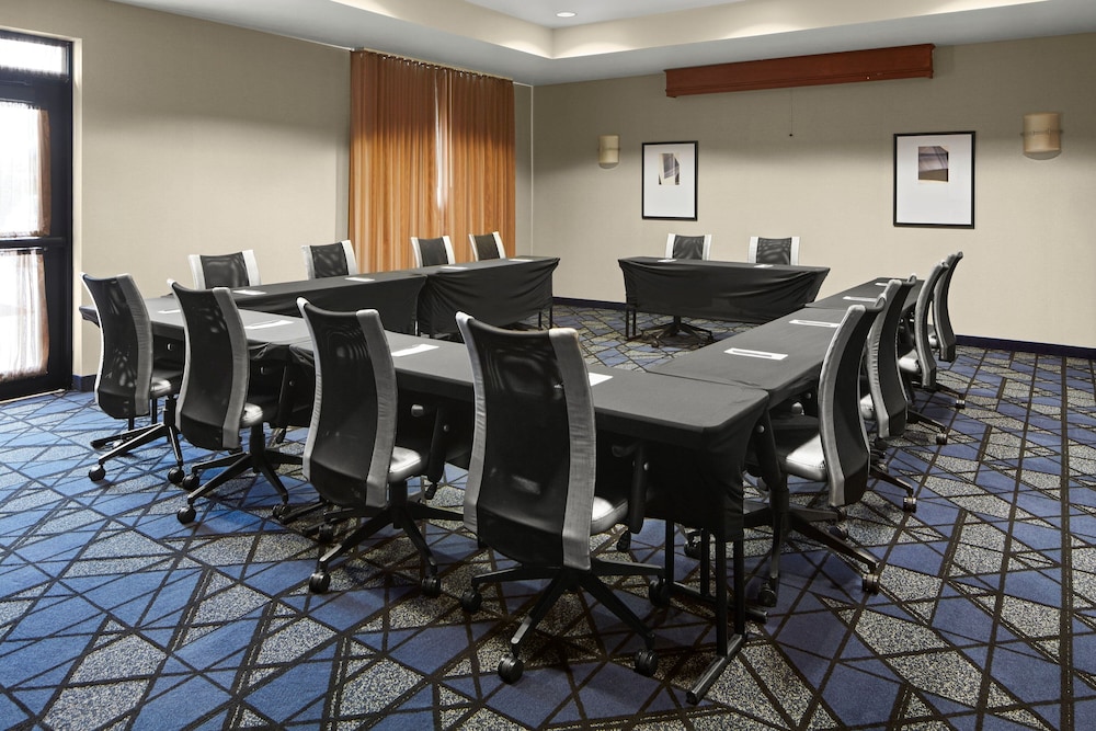Courtyard by Marriott Winchester - photo 29