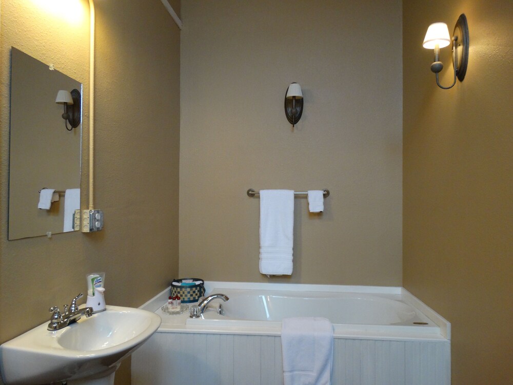 Davie School Inn - photo 43