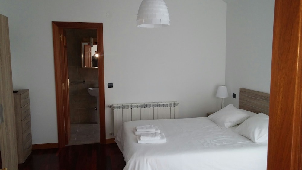 Chalets Playa Galizano — Santander — photo 4