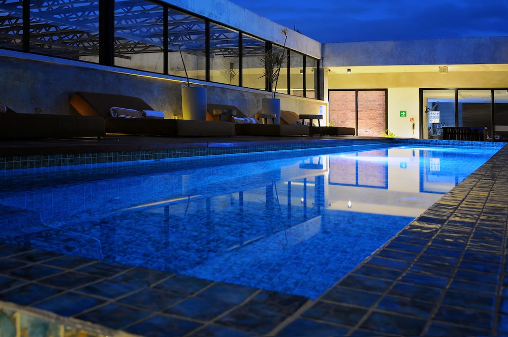 Rooftop pool
